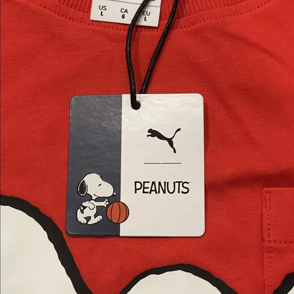 NWT Mens Puma x Peanuts Snoopy Basketball Long Sleeve Red T-shirt Sz Medium - Picture 5 of 10